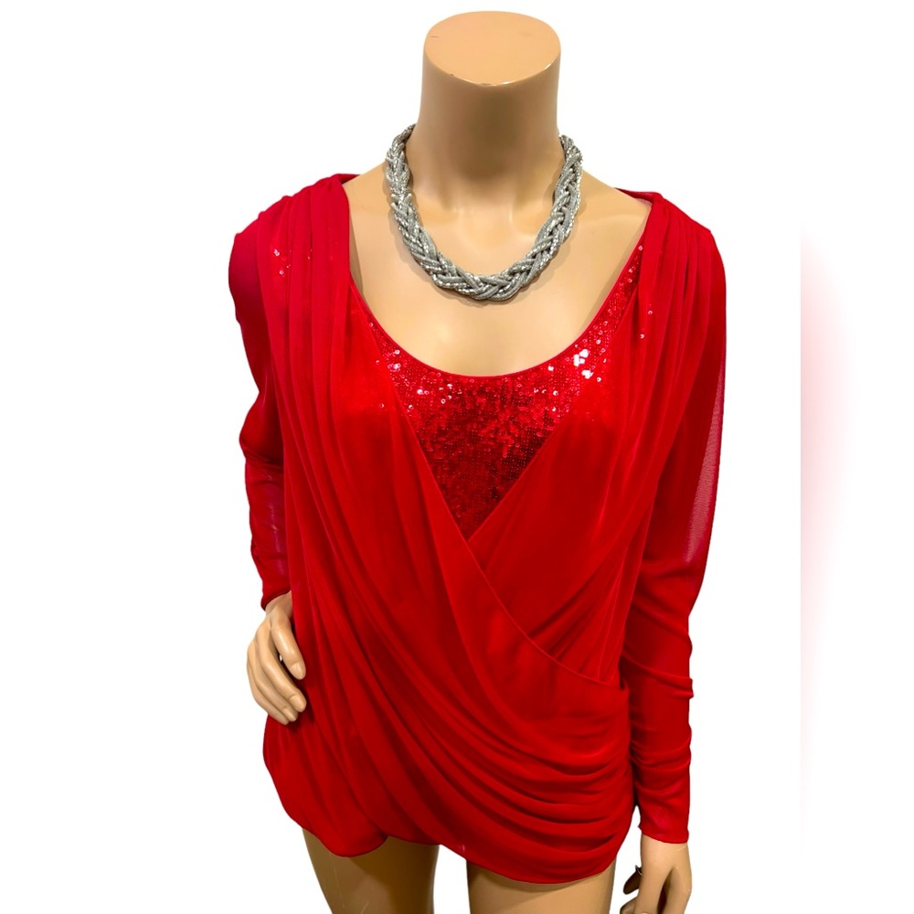 Sexy, sequence, red blouse ♥️♥️♥️♥️